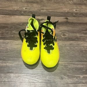 Youth soccer cleats size 12.